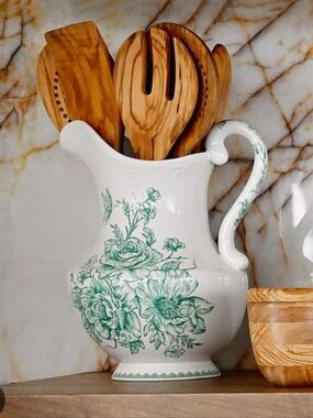 ❤️ New 2025 The Pioneer Woman Agatha  Green Serveware 2 Quart Pitcher